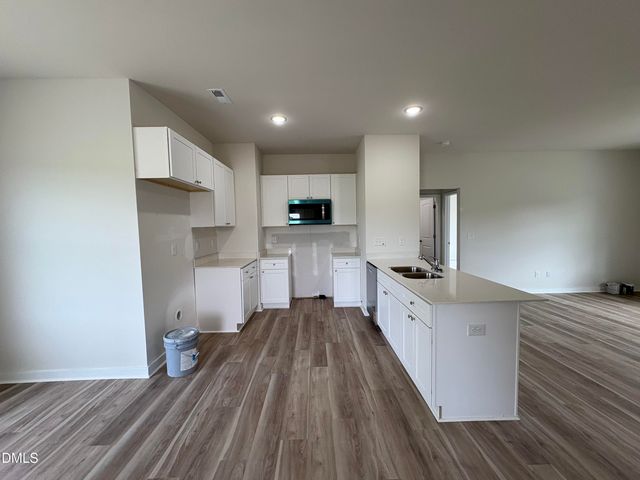 253 Jacobs Ridge Drive, Four Oaks, NC 27524