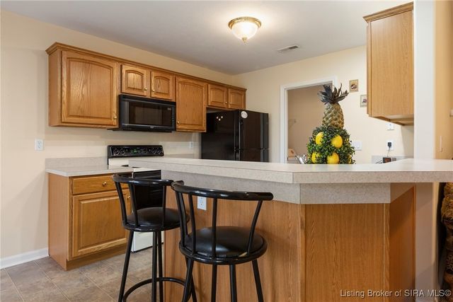 807 S Indiana Avenue 5, Sellersburg, IN 47172