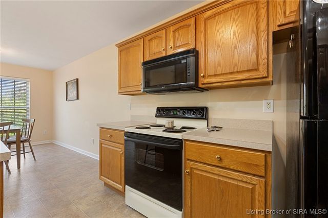 807 S Indiana Avenue 5, Sellersburg, IN 47172