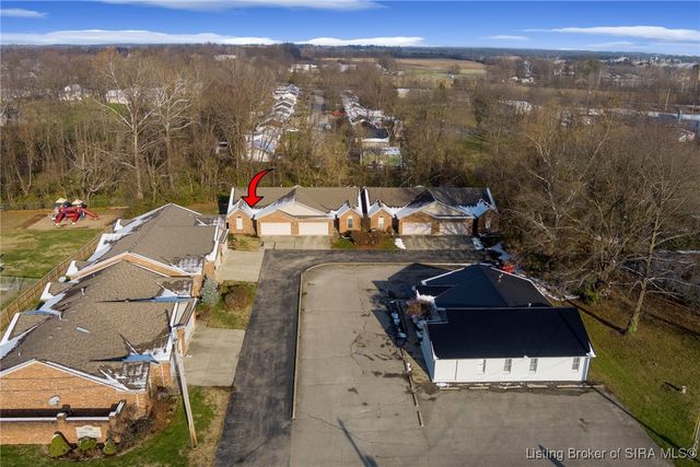 807 S Indiana Avenue 5, Sellersburg, IN 47172