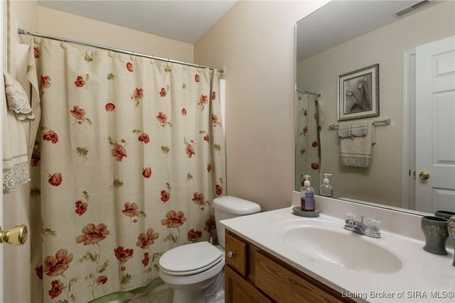 807 S Indiana Avenue 5, Sellersburg, IN 47172