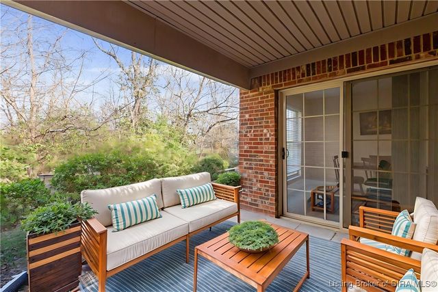 807 S Indiana Avenue 5, Sellersburg, IN 47172