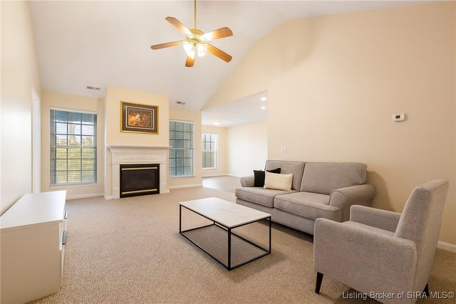 807 S Indiana Avenue 5, Sellersburg, IN 47172