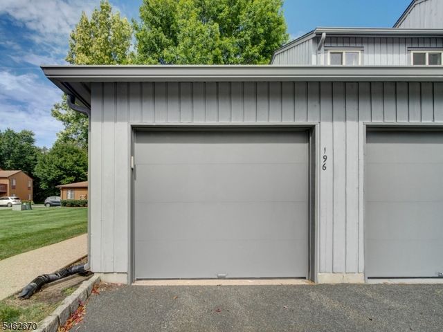 196 Drake Ln 196, Roxbury Twp., NJ 07852