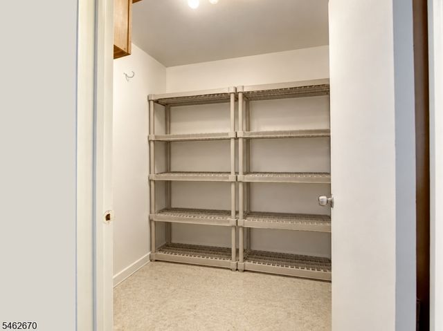 196 Drake Ln 196, Roxbury Twp., NJ 07852