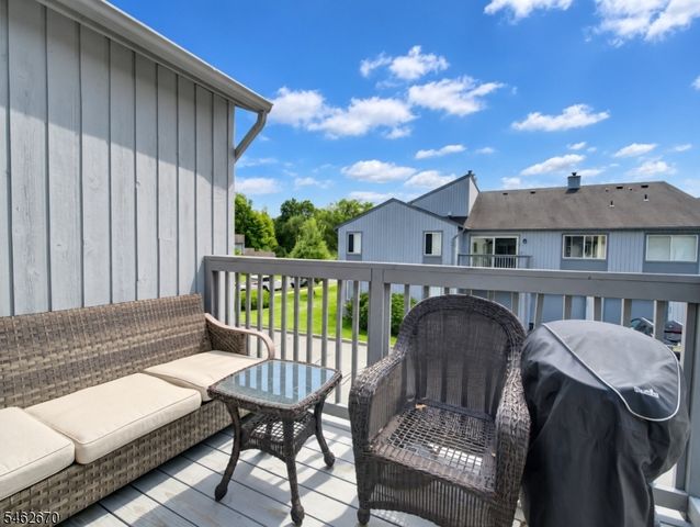196 Drake Ln 196, Roxbury Twp., NJ 07852