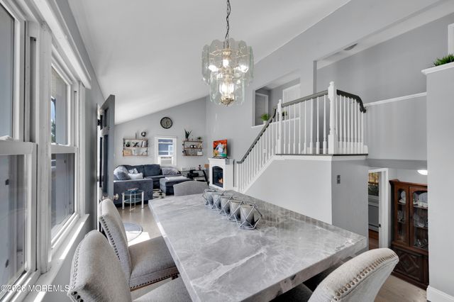 864 Roundtree Drive, Toms River, NJ 08753