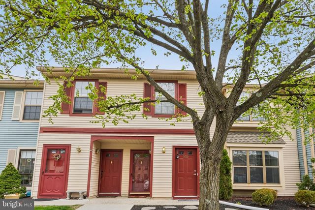 165 WYNDHAM PL, Robbinsville, NJ 08691