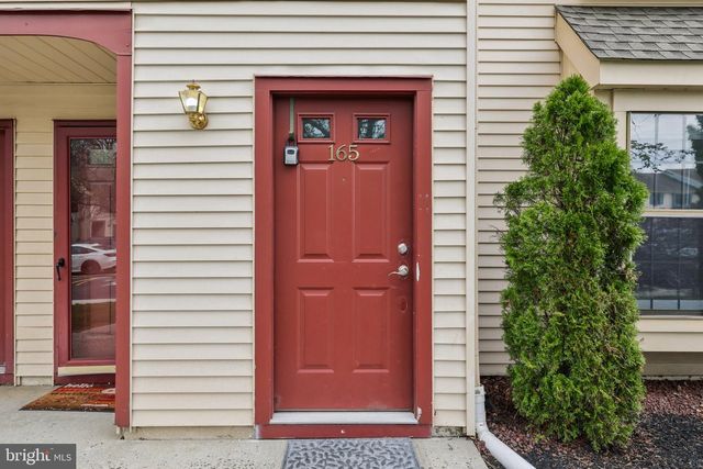 165 WYNDHAM PL, Robbinsville, NJ 08691