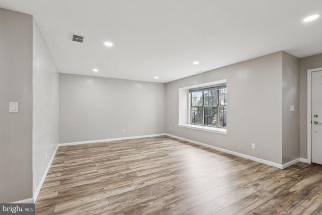 165 WYNDHAM PL, Robbinsville, NJ 08691