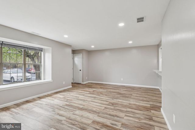 165 WYNDHAM PL, Robbinsville, NJ 08691