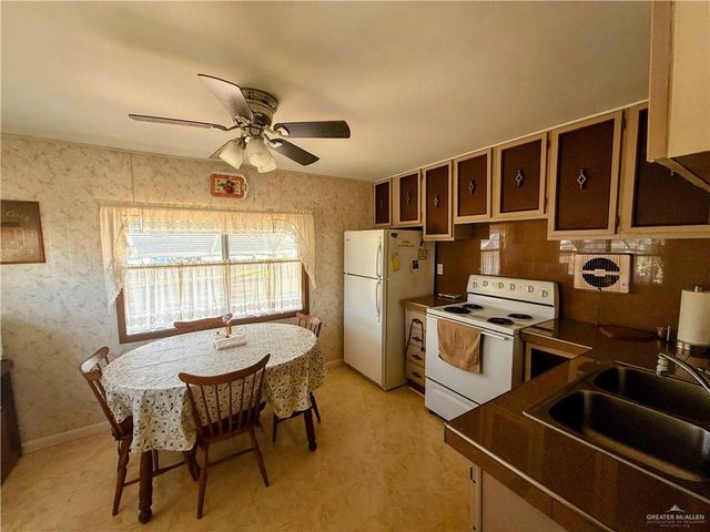 210 Hub Drive, Mission, TX 78574