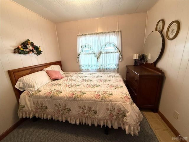 210 Hub Drive, Mission, TX 78574