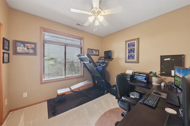 524 Carrie Lane, Altoona, IA 50009