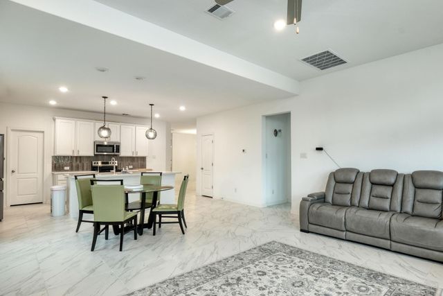 2309 Wooded Run TRL, Georgetown, TX 78628