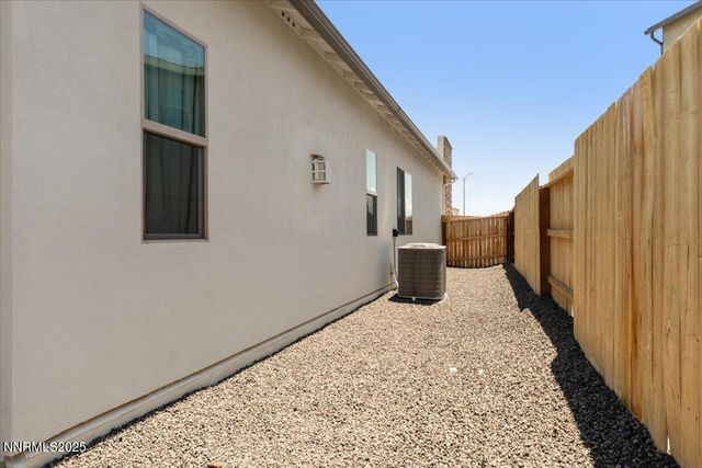 1772 Hogan Peak Street, Carson City, NV 89701