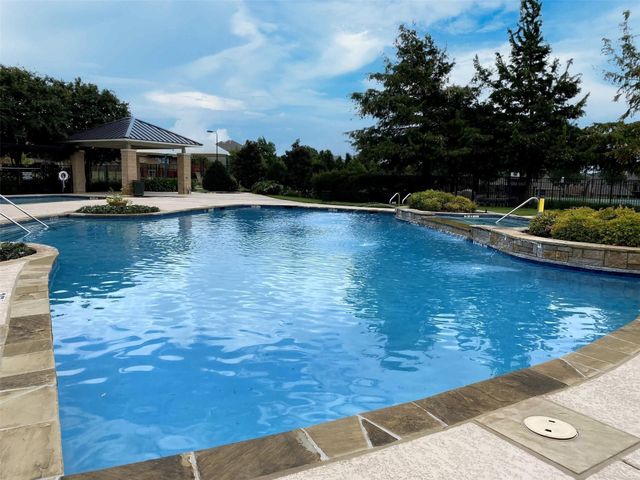 10724 Astor Drive, Fort Worth, TX 76244
