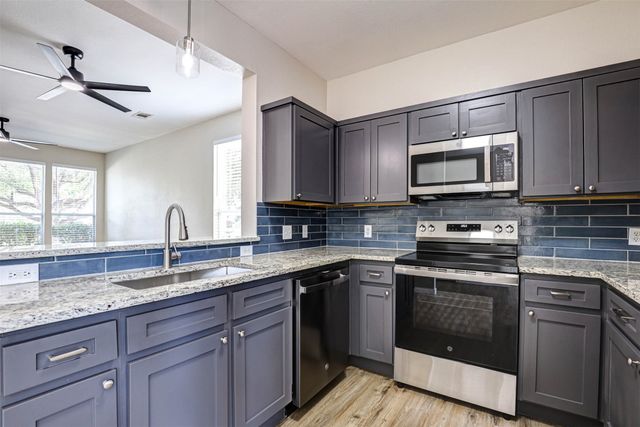 10724 Astor Drive, Fort Worth, TX 76244