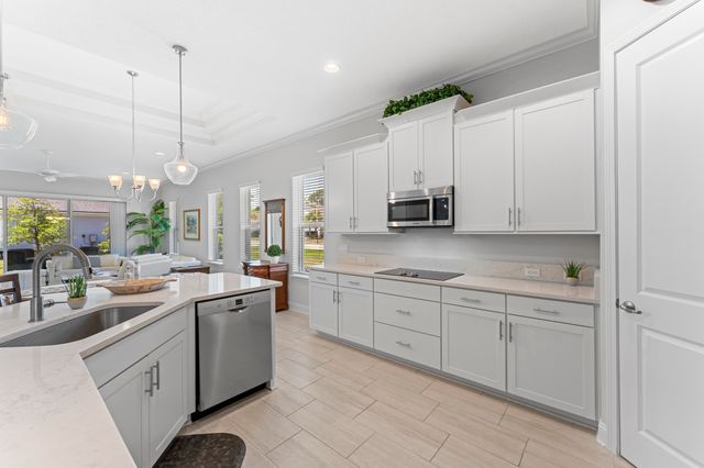 443 Pescado Dr, St Augustine, FL 32095