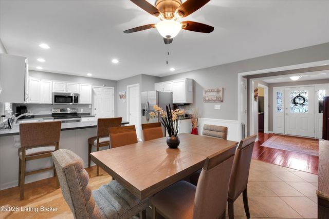 2400 Eastwood Cir, Crestwood, KY 40014