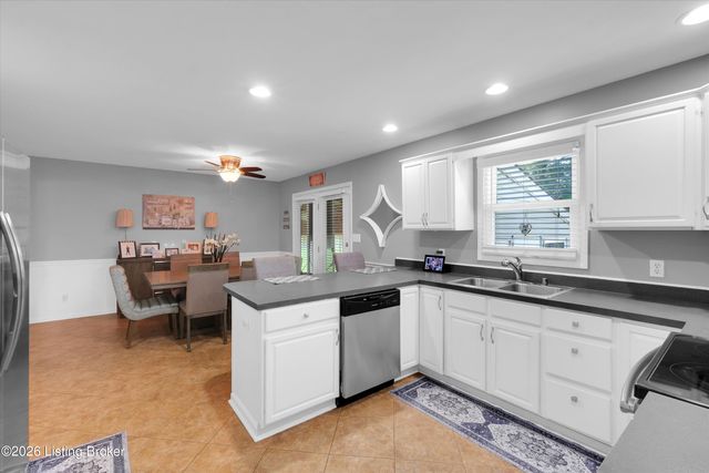 2400 Eastwood Cir, Crestwood, KY 40014