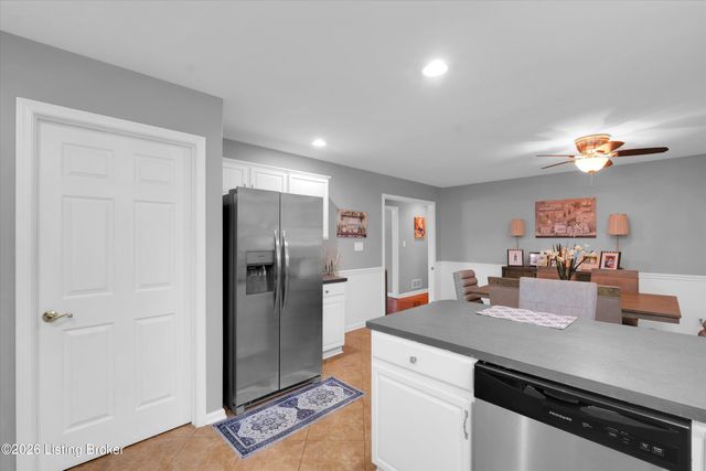 2400 Eastwood Cir, Crestwood, KY 40014