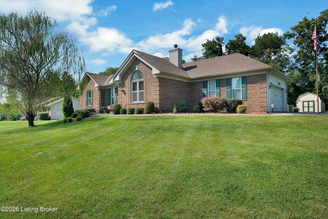 2400 Eastwood Cir, Crestwood, KY 40014