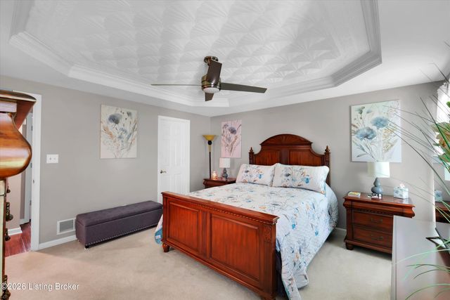 2400 Eastwood Cir, Crestwood, KY 40014