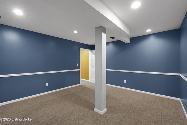 2400 Eastwood Cir, Crestwood, KY 40014
