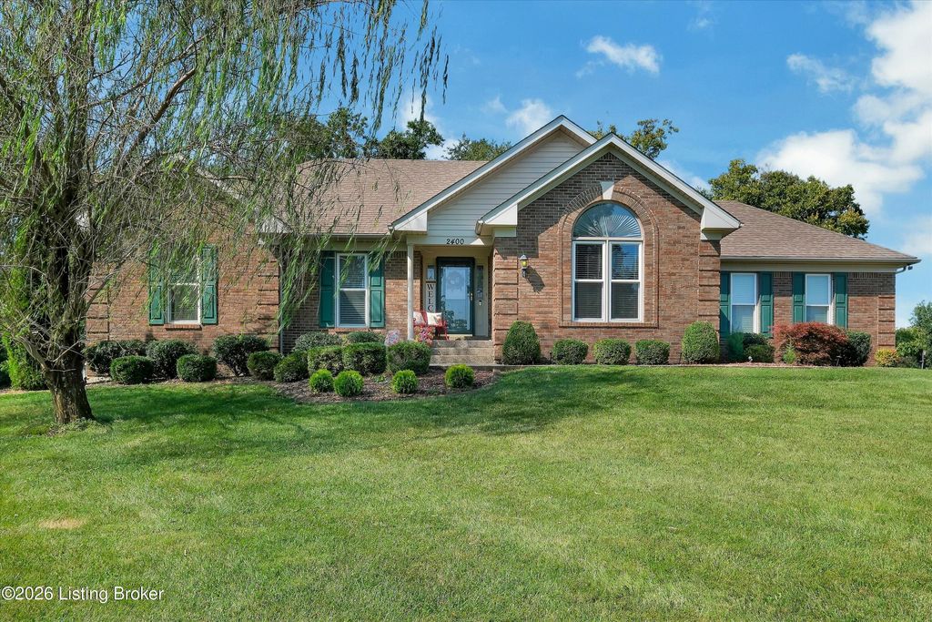 2400 Eastwood Cir, Crestwood, KY 40014