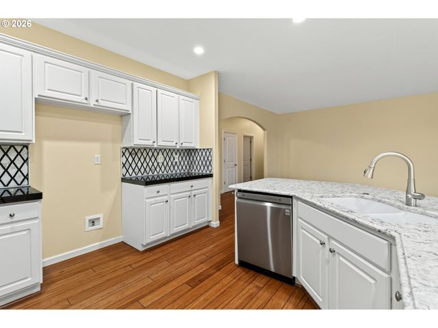 1159 N JEFFERSON St, Lafayette, OR 97127