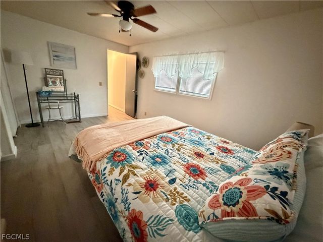 201 Captains WALK, North Fort Myers, FL 33917