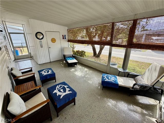 201 Captains WALK, North Fort Myers, FL 33917