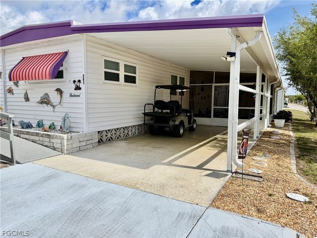 201 Captains WALK, North Fort Myers, FL 33917