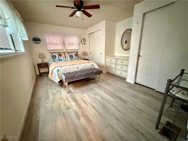 201 Captains WALK, North Fort Myers, FL 33917