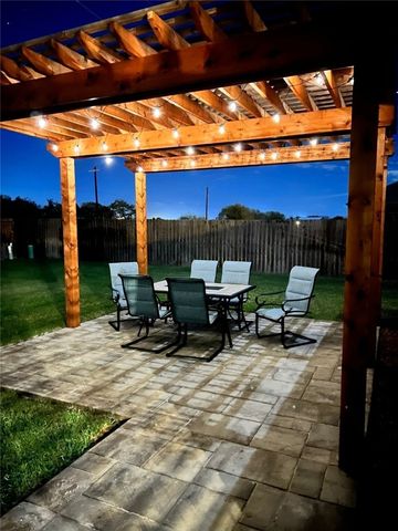 8126 Osprey St, Corpus Christi, TX 78414