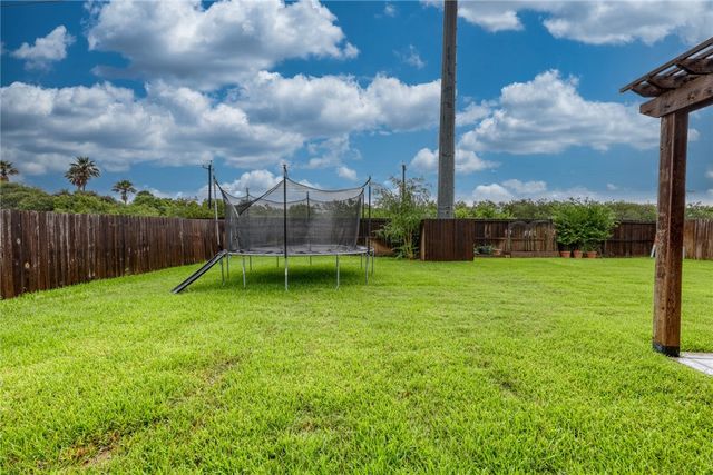 8126 Osprey St, Corpus Christi, TX 78414