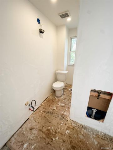 11783 Kenmoor Street, Detroit, MI 48205