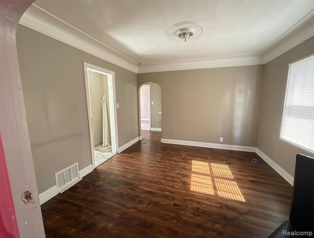 11783 Kenmoor Street, Detroit, MI 48205