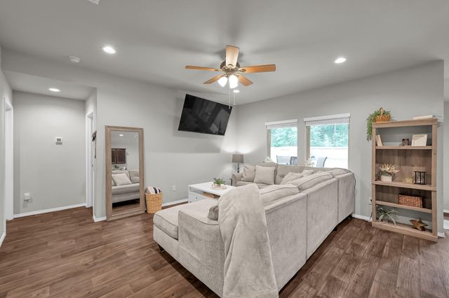 20874 Olive Leaf Street, New Caney, TX 77357