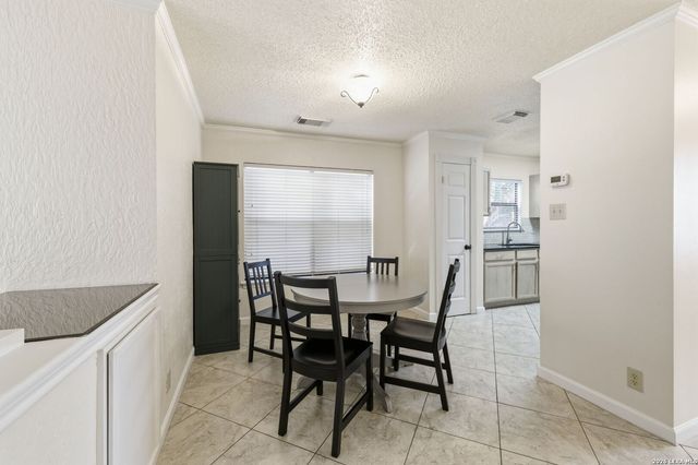 5506 Kenton Bluff, San Antonio, TX 78240