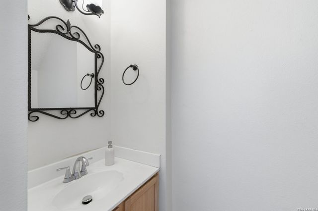 5506 Kenton Bluff, San Antonio, TX 78240