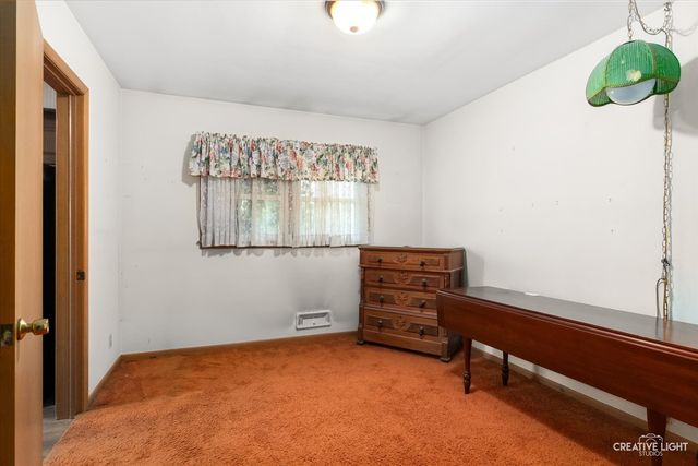 6S437 Hankes Road, Aurora, IL 60506