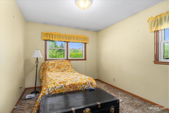 6S437 Hankes Road, Aurora, IL 60506