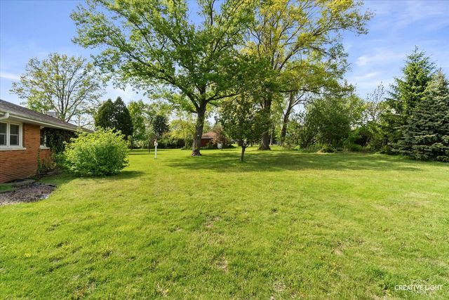 6S437 Hankes Road, Aurora, IL 60506
