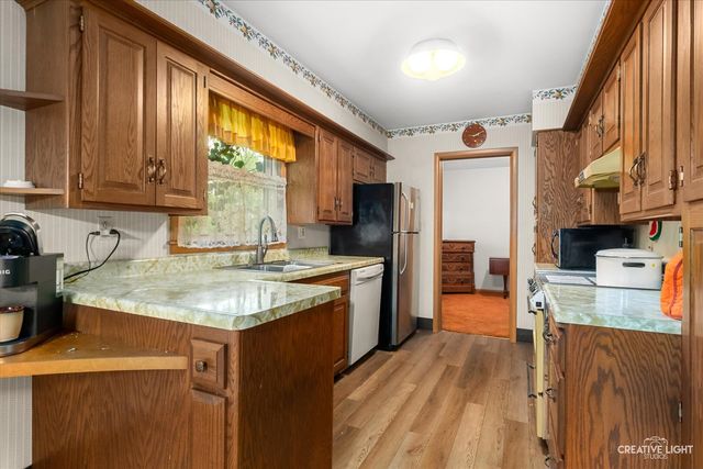 6S437 Hankes Road, Aurora, IL 60506