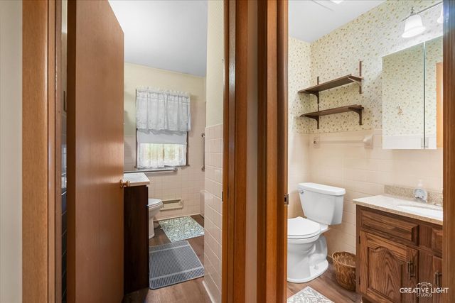 6S437 Hankes Road, Aurora, IL 60506