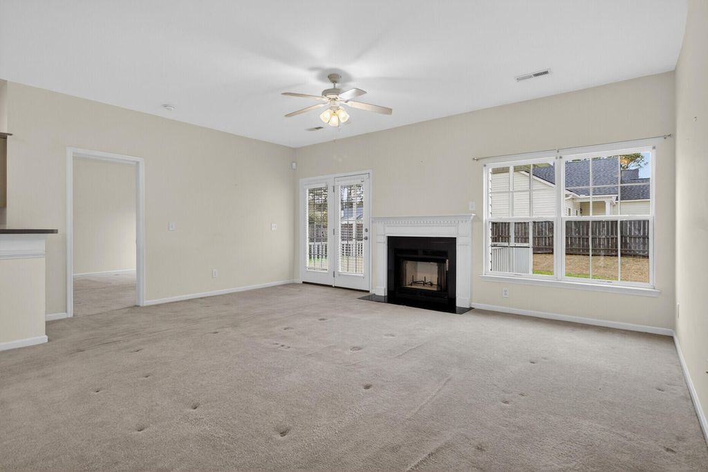 Image 10 of property listing at 115 Cannonsmill Lane, Summerville, SC 29485