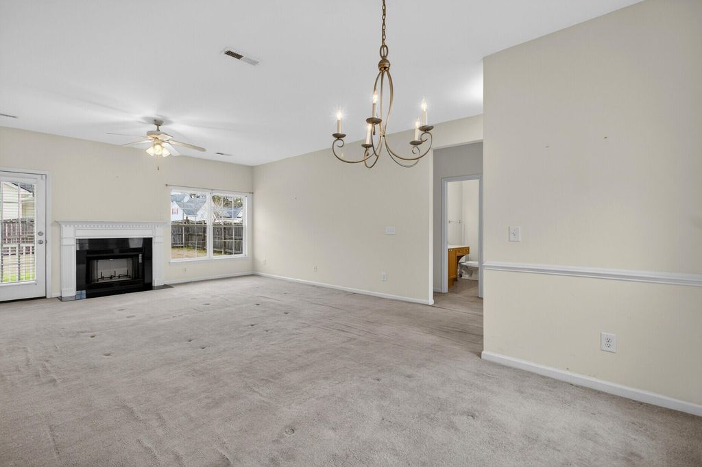 Image 15 of property listing at 115 Cannonsmill Lane, Summerville, SC 29485