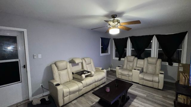 93 E Elmwood Drive, Chicago Heights, IL 60411